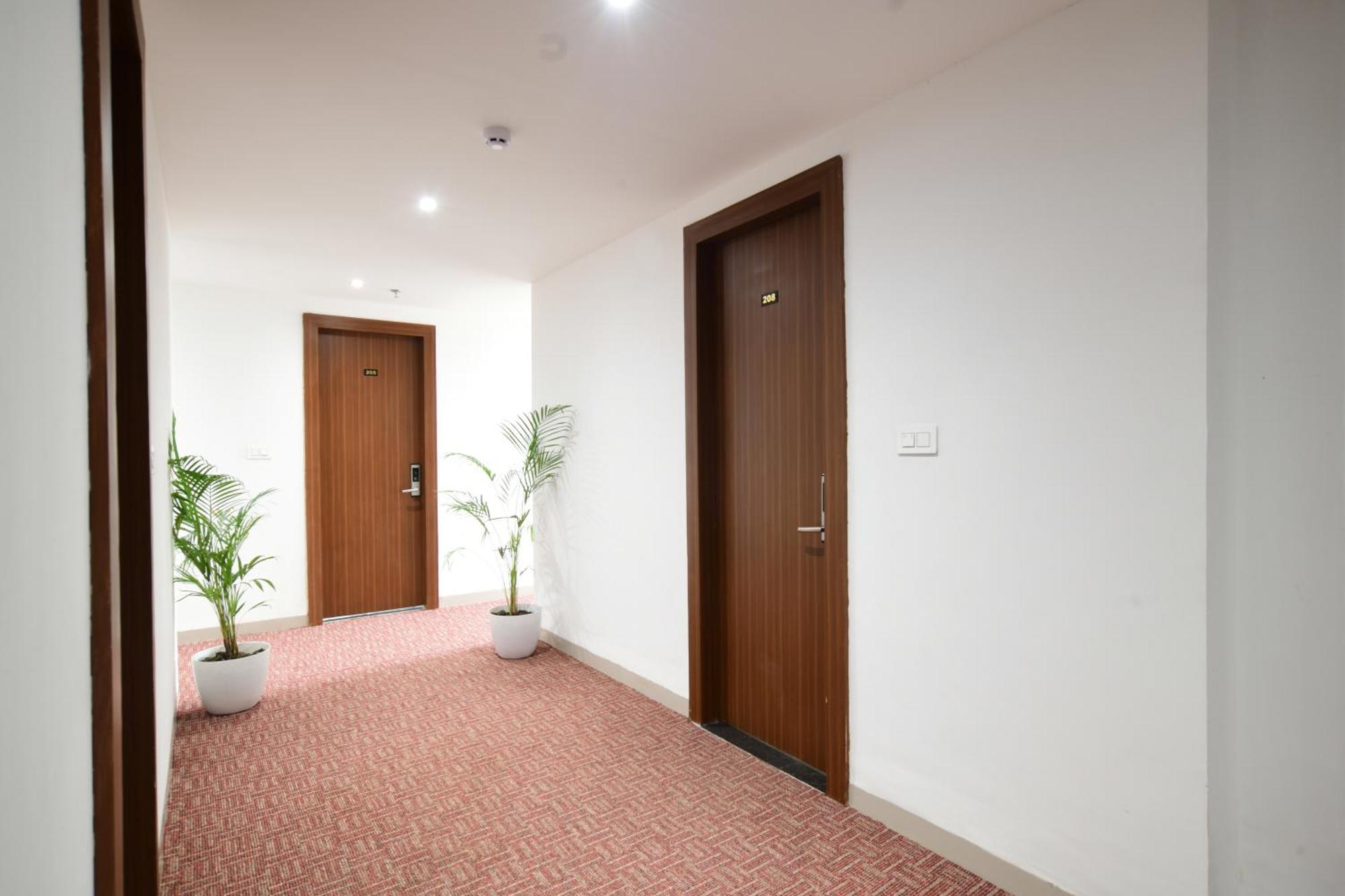 Aceotel Premier, Vijay Nagar Indore Exterior foto